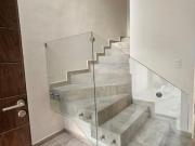 Casa con 202 m² superficie de terreno y 4 habitaciones...