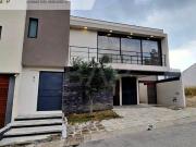 Casa con 240 m² superficie de terreno y 3 recámaras en...