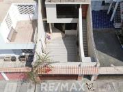 Casa Con 2 Departamentos Independizados Proximo A La...