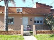 CASA CON 2 LOTES EN VENTA ZONA CENTRO GENERAL LAS HERAS,...
