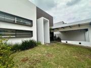 Casa con 2 recámaras cerca de Univ. Anahuac $3’148,000