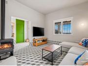 Casa con 3 dormitorios y piscina privada en gran parcela...