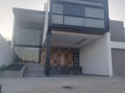 Casa con 3 habitaciones en venta, 308 m² superficie de...