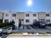 Casa con 3 Rec?maras y sala de TV con excelentes...