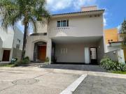 Casa con 3 recámaras de 364 m² de terreno en venta en...