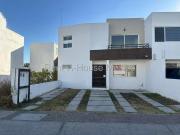 Casa con 3 recámaras El Mirador, VENTA