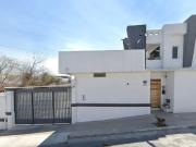 CASA CON 3 RECAMARAS EN CERRADAS DE CUMBRES, MONTERREY,...