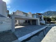 Casa con 3 recámaras en venta, 568 m² superficie de...