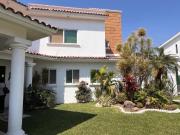 Casa con 3 recámaras en venta en Lomas de Cocoyoc