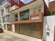 Casa con 3 recámaras y 180 m² de terreno en venta, Centro