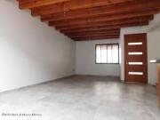 Casa con 3 recamaras y roof garden. VENTA Centro...