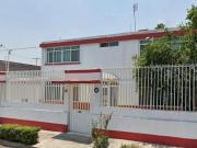 Casa con 428 m² de terreno y 5 recámaras en venta, Los...