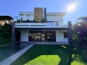 Casa con 450 m² superficie de terreno, 3 recámaras en...