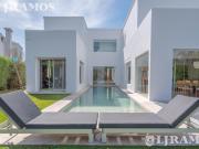 Casa con 4 dormitorios en suite en venta en LOS CASTORES