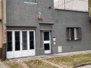 Casa con 4 dormitorios y cochera