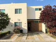 CASA CON 4 HABITACIONES 2 AMUEBLADAS EL REAL III...