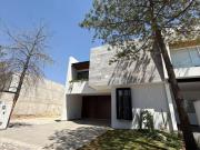 Casa con 4 habitaciones de 400 m² de superficie de...