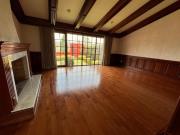 Casa con 4 habitaciones en venta, 472 m² superficie de...