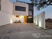Casa con 4 recámaras en 3 niveles y Roof Garden en Mayorca