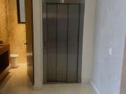 Casa con 4 recámaras en venta con 830 m² de construcción...