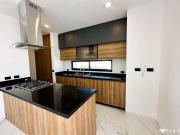 Casa con 4 recámaras en Venta en Juriquilla Santa Fe