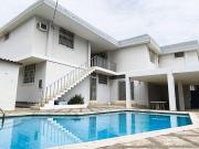 Casa con 561 m² y 7 habitaciones en venta en Centenario sur