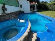 Casa con 570 m² de superficie de terreno, 3 recámaras en...