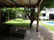 Casa con 576 m² superficie de terreno y 4 habitaciones...