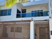 Casa con 5 dormitorios en venta con 352 m² superficie de...