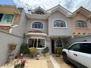 Casa con 5 dormitorios en venta en el sector de Narancay...