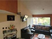 Casa con 5 recámaras en fraccionamiento con vigilancia