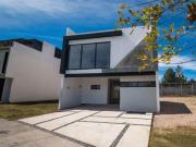 Casa con 5 recámaras en venta, Fraccionamiento Solares...