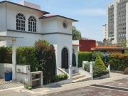 Casa con 5 recámaras. Todas con baño completo