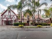 Casa con 635 m² de superficie de terreno, 5 habitaciones...