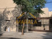 Casa con 6 habitaciones/oficinas para uso corporativos