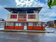 Casa con 7 mini departamentos ideal para inversión –...