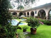 Casa con 878 m² superficie de terreno y 4 recámaras en...