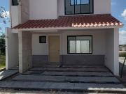 CASA CON ACABADOS DE LUJO CD MADERAS