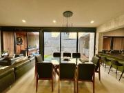 Casa con acabados de lujo en Altozano con más de 1.2 MDP...