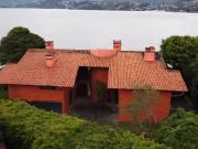 CASA CON ACCESO AL LAGO EN VENTA, VALLE DE BRAVO