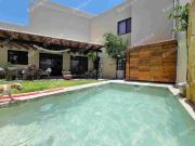 Casa con alberca, 4 recámaras con baño