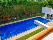 VENTA DE CASA CON ALBERCA EN LOMAS DE COCOYOC, MORELOS