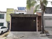 Casa con alberca cerca de altozano