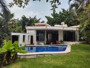 CASA con alberca en BRISAS al SUR DE CUERNAVACA, Club de...