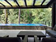 Casa con alberca en condominio de lujo en Av?ndaro,...