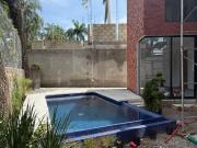 CASA CON ALBERCA En CUERNAVACA