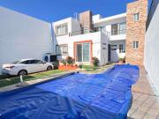 CASA CON ALBERCA EN FRACCIONAMIENTO