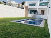 Casa con alberca en Fraccionamiento Burgos