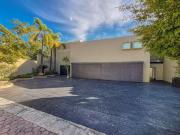 Casa Con alberca en Fraccionamiento Zona Puerta de...