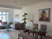CASA CON ALBERCA EN JIUTEPEC